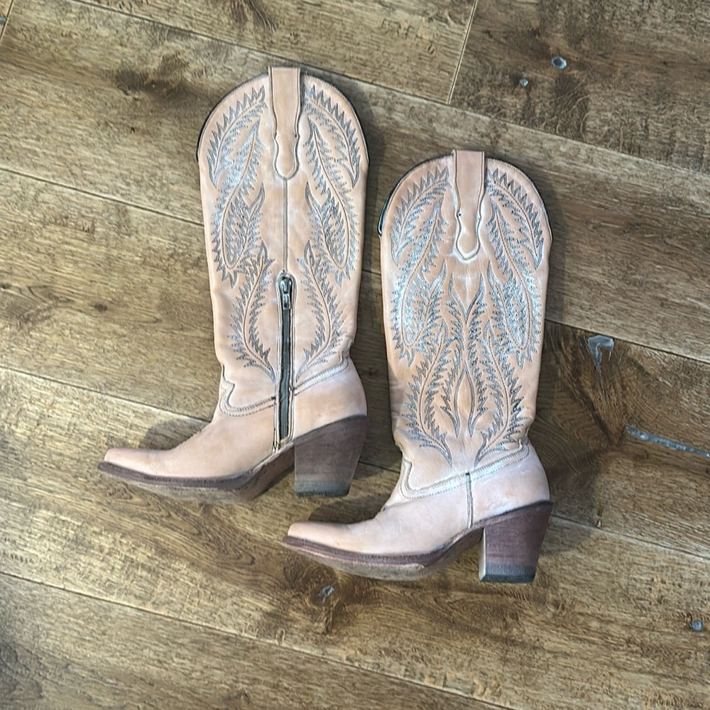 Corral Embroidered Leather Western Boot